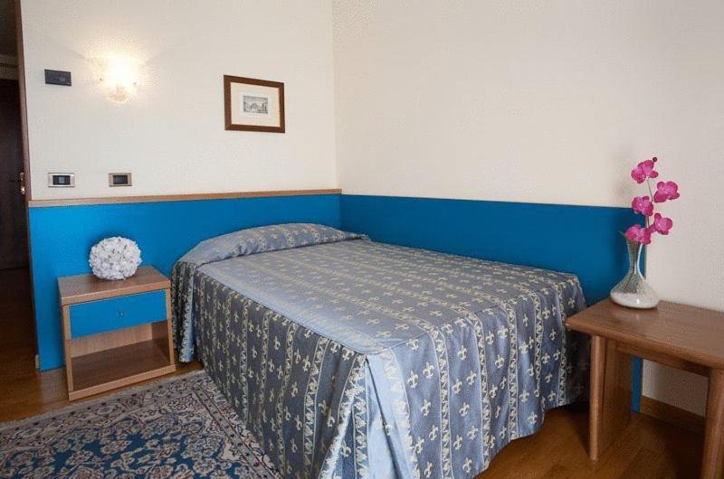Hotel Spresiano ภายนอก รูปภาพ
